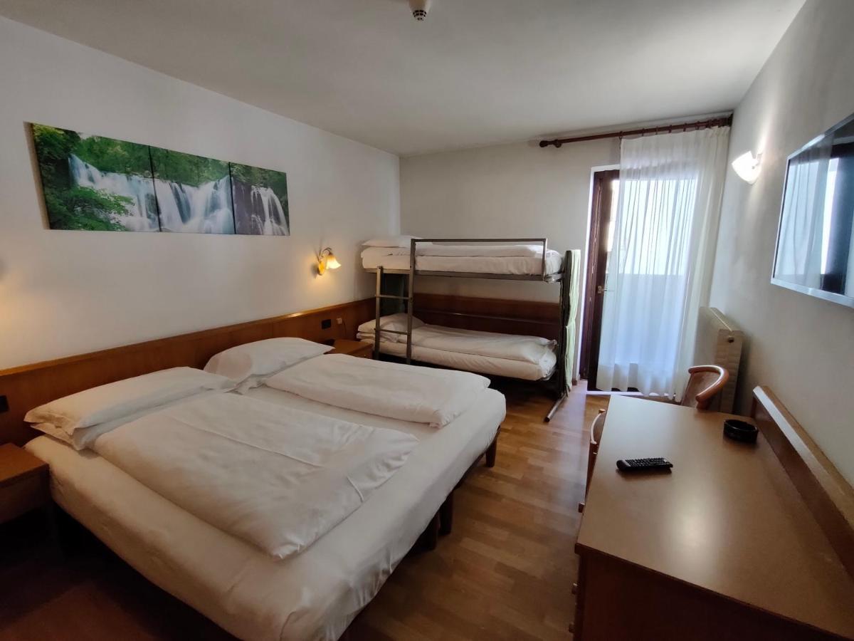 Hotel Denny Пинцоло Екстериор снимка