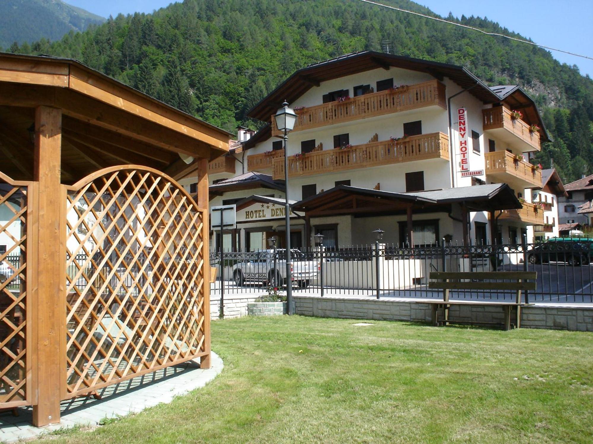 Hotel Denny Пинцоло Екстериор снимка