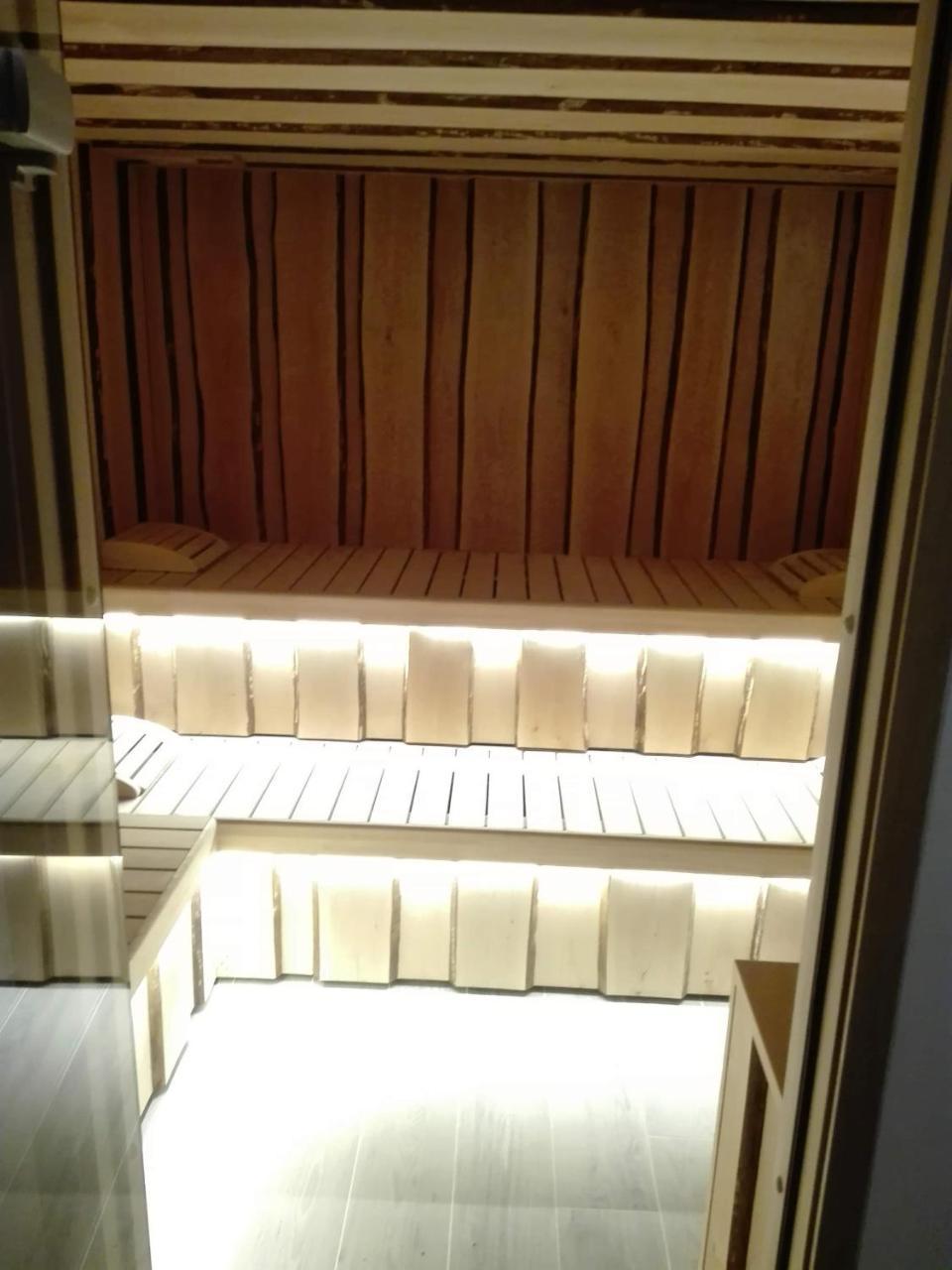 Hotel Denny Пинцоло Екстериор снимка